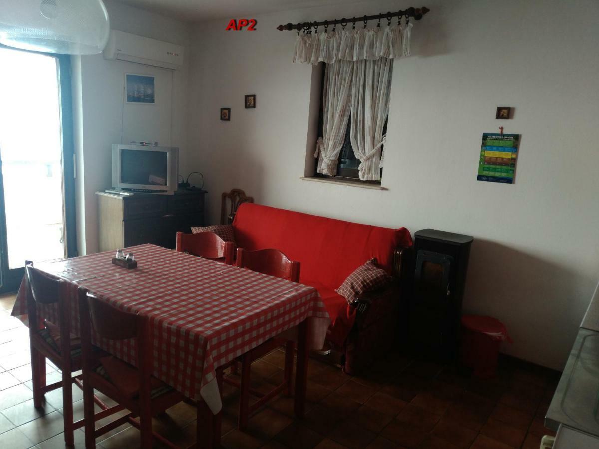 Apartments Sudic Njivice Ngoại thất bức ảnh